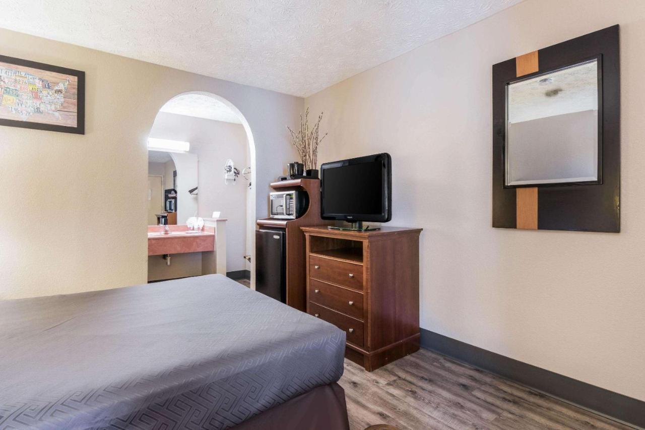 Econo Lodge Gainesville Dış mekan fotoğraf